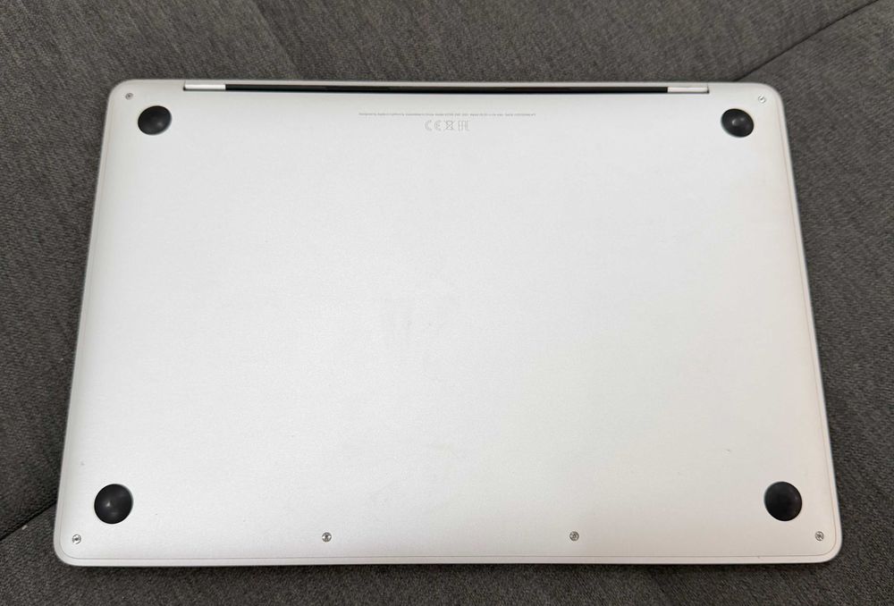 MacBook Pro 13 2019, i5, 8/128GB, Touch Bar