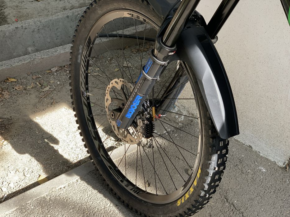 Продам даунхильный велосипед Kona Operator