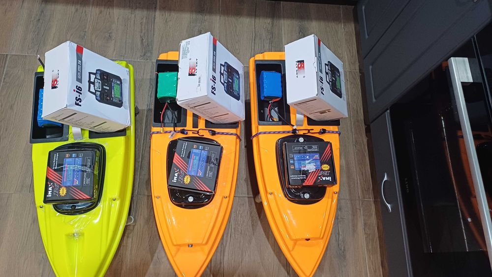 Нови Лодки за захранка c  GPS и Сонар