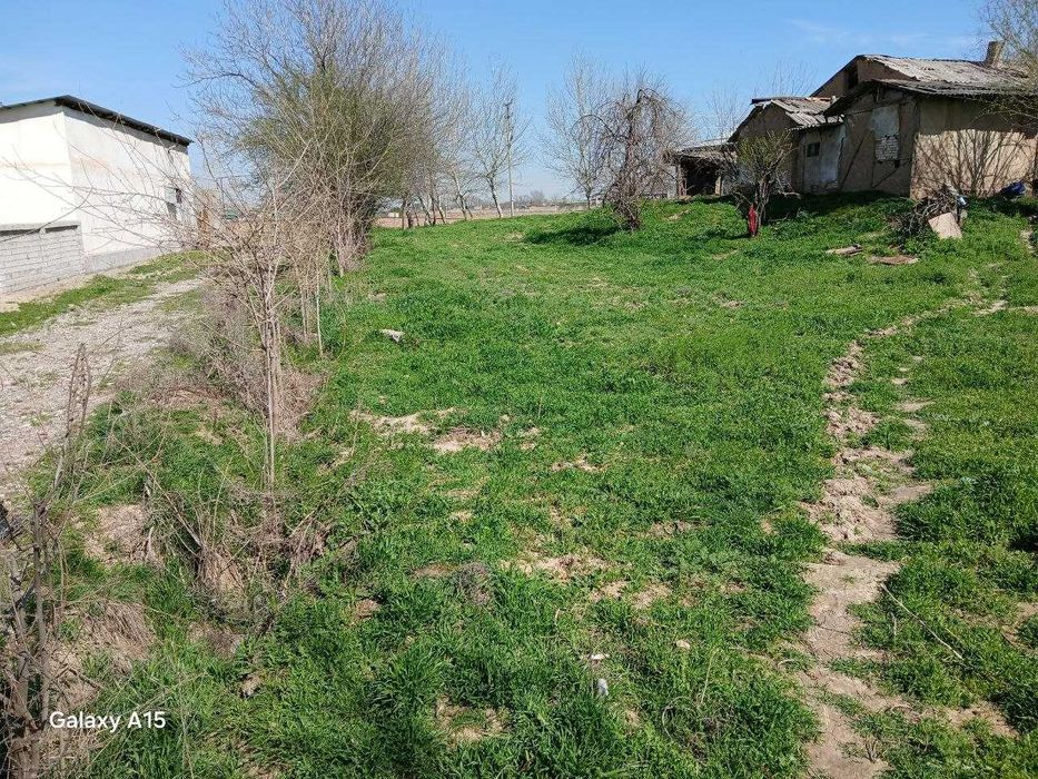 Продаётся земельный участок 10 соток.