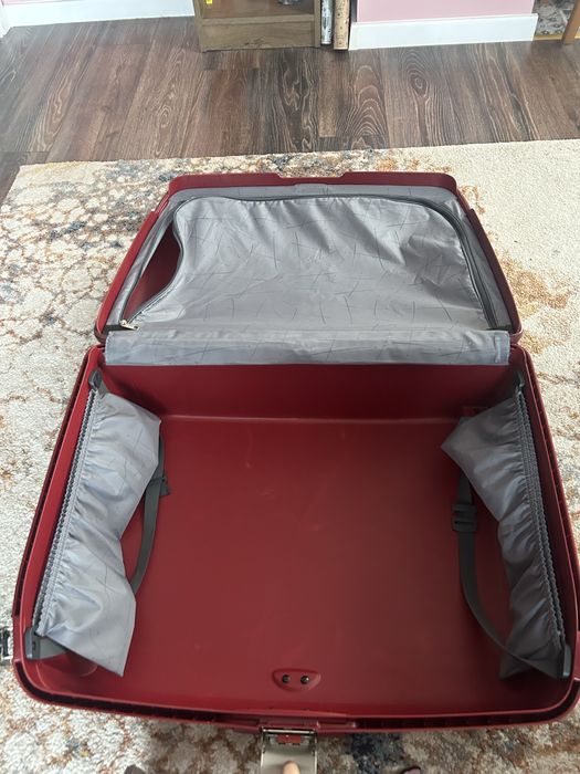 Твърд куфар Samsonite