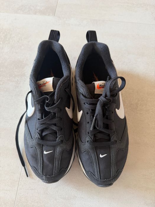 Маратонки Nike 37.5