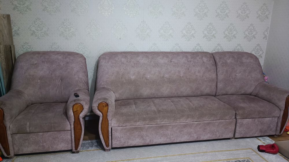 Диван 3м ,есть уголок б/у