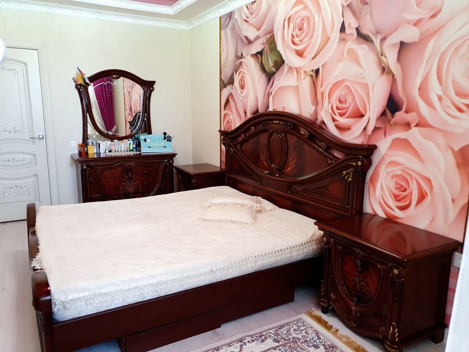 Продам спальный гарнитур