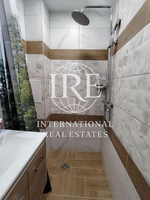 Продава се Четиристаен апартамент в Варна, Левски - 82 кв.м за 1427 €/кв.м - Снимка #7
