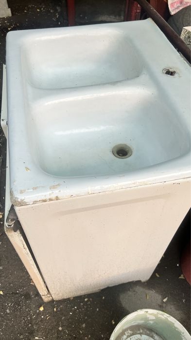 Распродажа!! Самовывоз! Двойная мойка чугунная