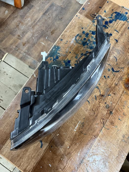 Фара гранта FL левая