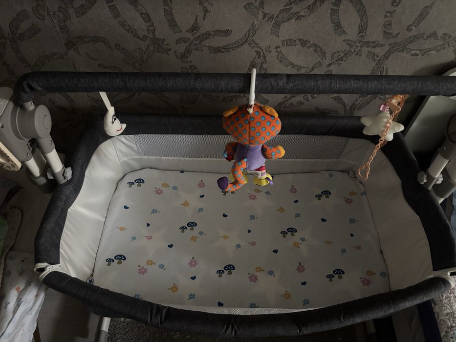 Манеж люлька электронная