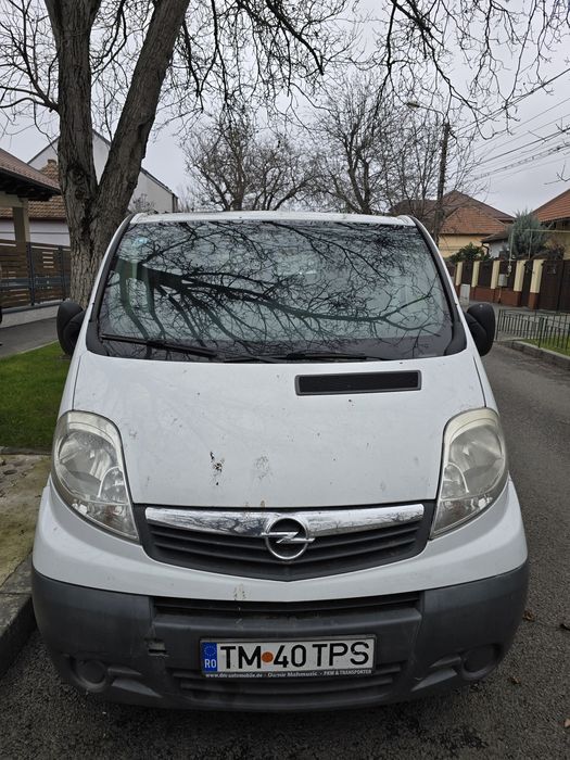 Opel Vivaro 2011 L2H1 Diesel 114 CP