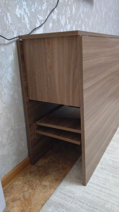 Продам стол и машику