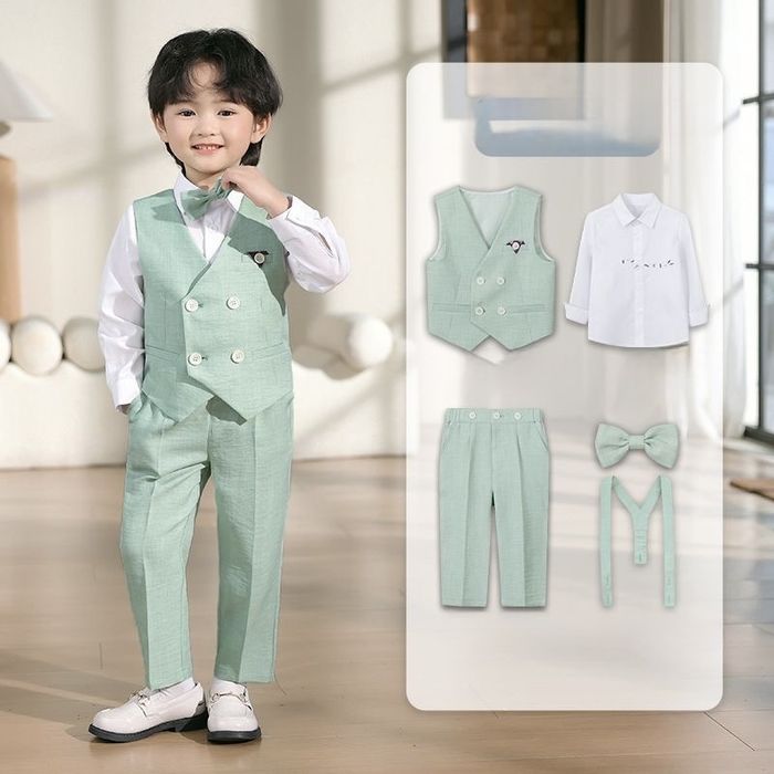 Продам костюм новый