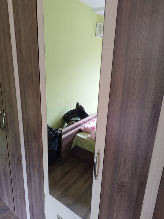 Петкрилен гардероб