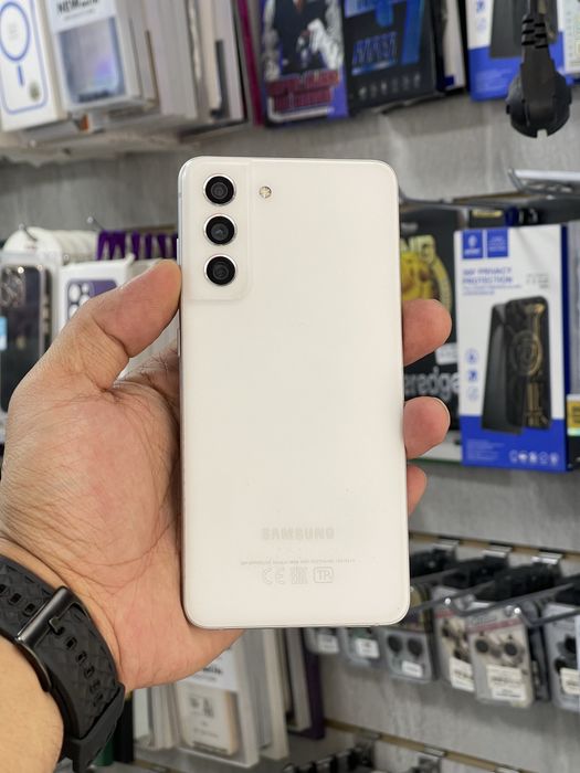 Samsung s21 fe 5G 128 xotira arzoooom