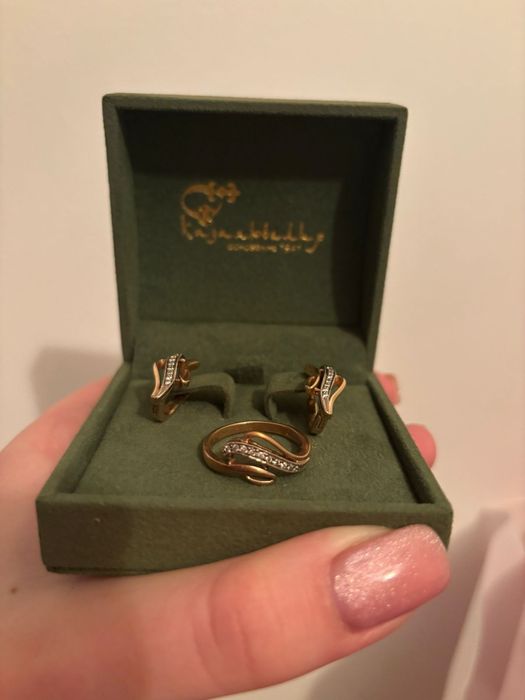 Золотое украшение