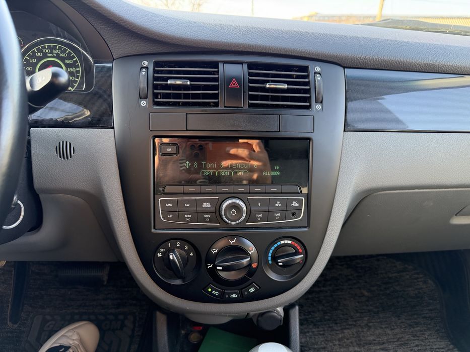 Chevrolet gentra 2023 AT