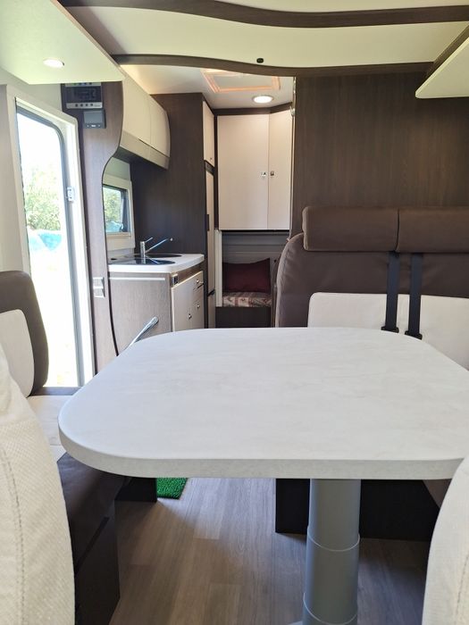 Autorulota de inchiriat, campervan, motorhome