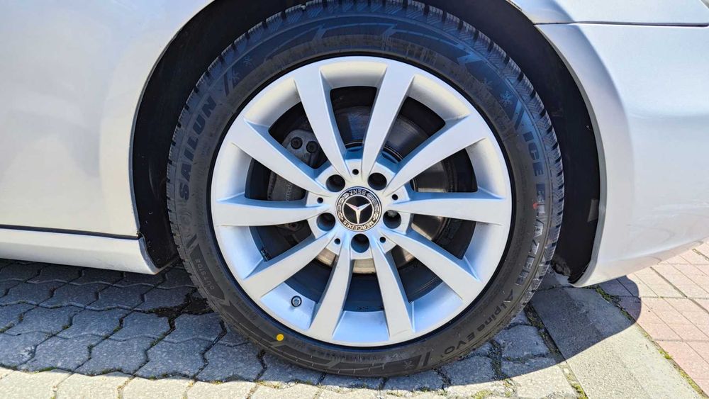 Мерцедес джанти с гуми.