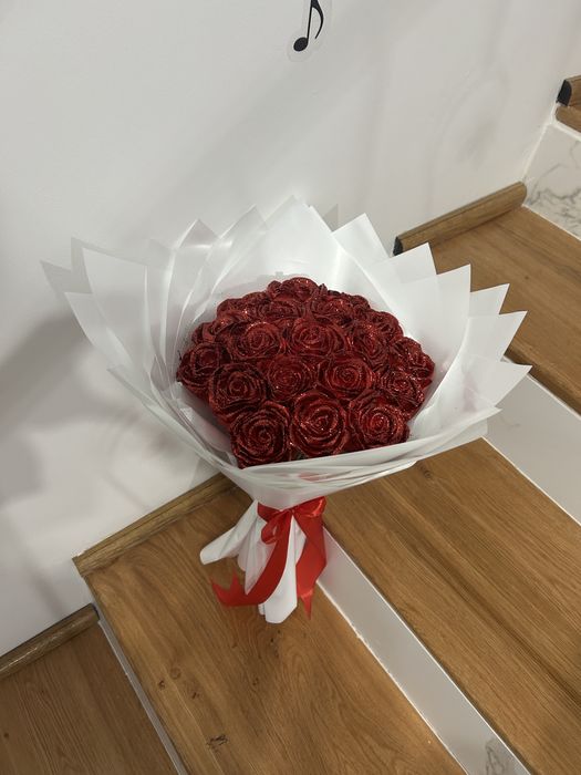 Buchete de trandafiri din satin!