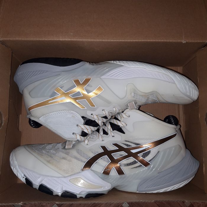 Кроссовки (44 размер)