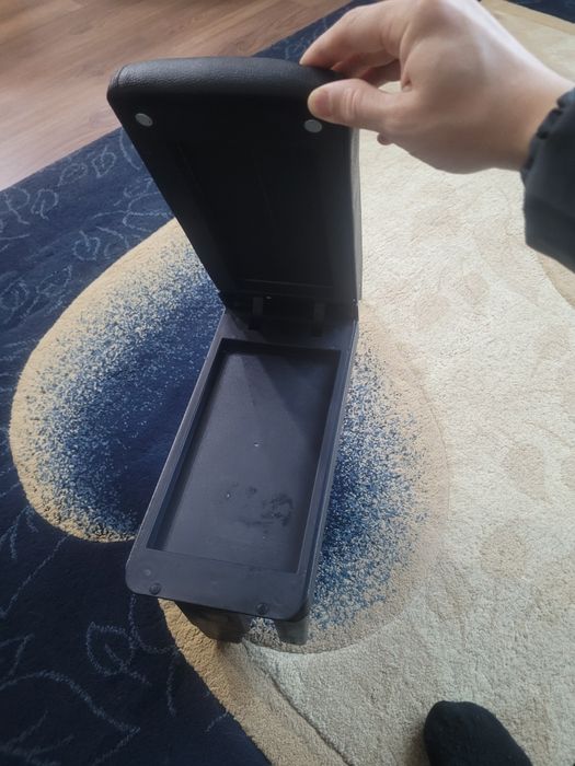 Подлокотники в отличном состоянии