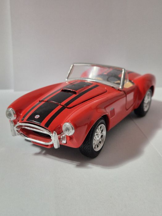 Macheta Cobra 427 scara 1:24