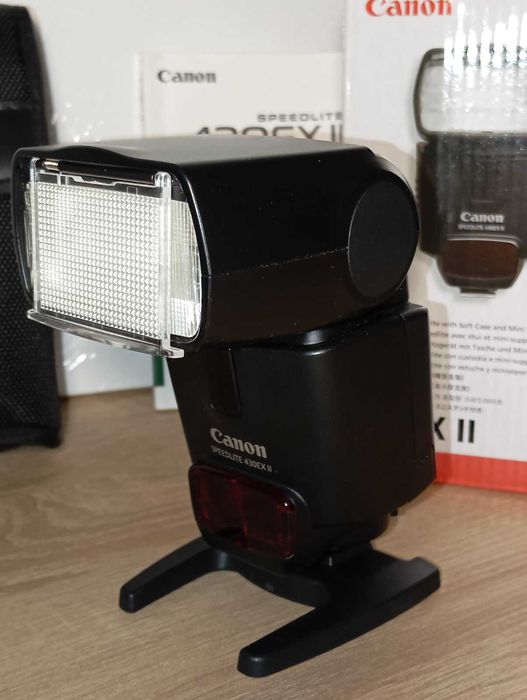Светкавица Canon Speedlight 430 EX II