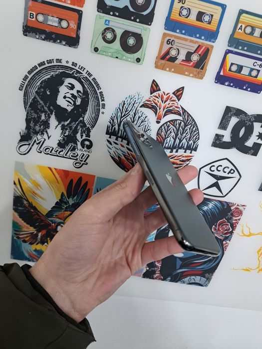 Продам iPhone 11pro Face id True tone всё работает