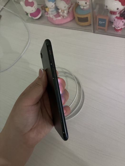 IPhone 7 black 32 gb