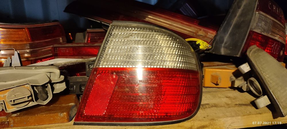 Фонарь Нисан примера