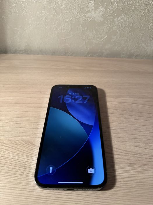 Продам Iphone 13 pro