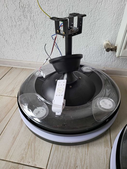 Lustra cu fan ascuns, telecomanda