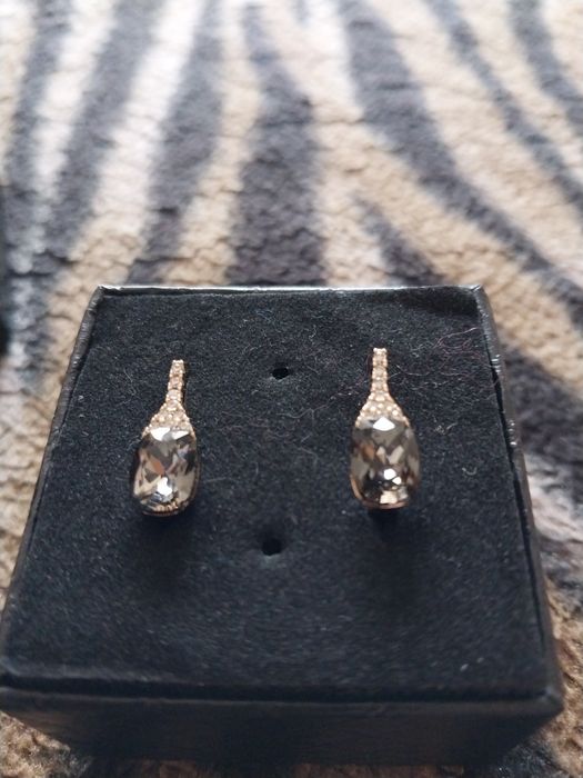 Женские  модные сережки