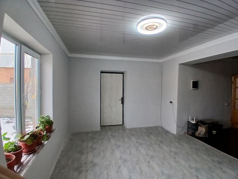 Продаем дом с участком