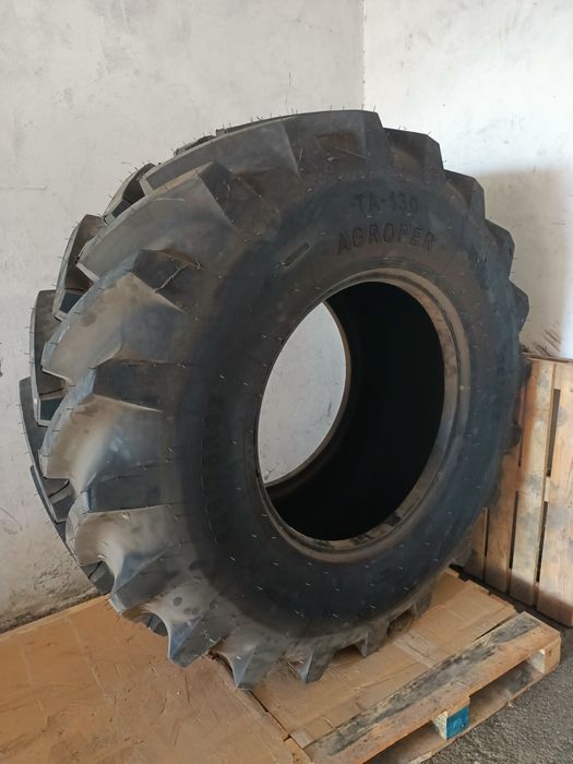 Продам шины комбайна