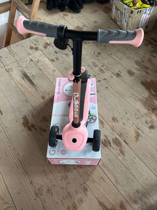 Trotinetă Globber e-Motion 4Plus
