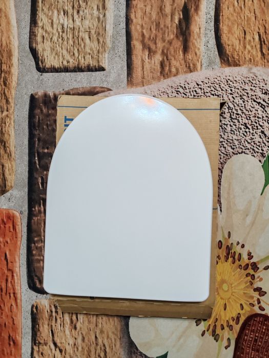 Сиденье на унитаз Geberit