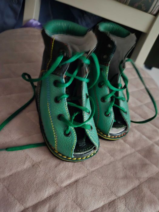 Продам обувь ортопедические