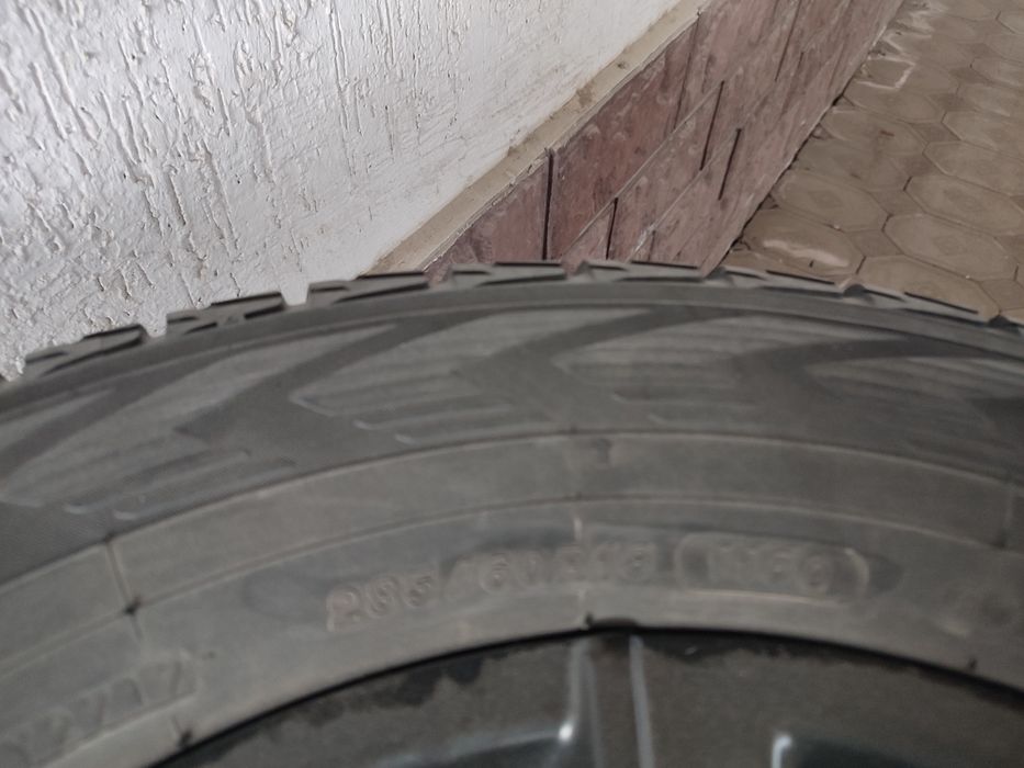 Продам диски с резиной от Лексуса 470