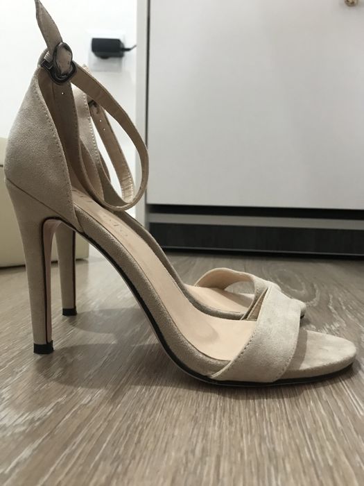 Летние босоножки