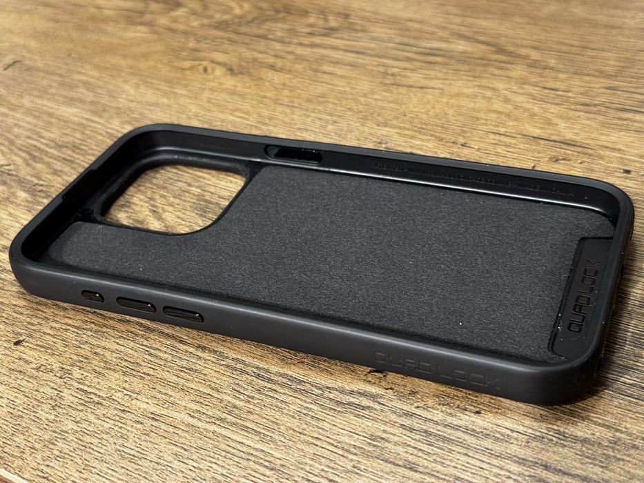 Husa Quad Lock pentru iPhone 15 Pro Max