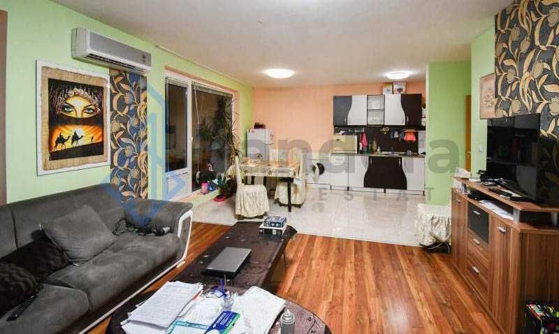 Дава се под наем Тристаен апартамент в София, Полигона - 120 кв.м за 525 € - Снимка #2