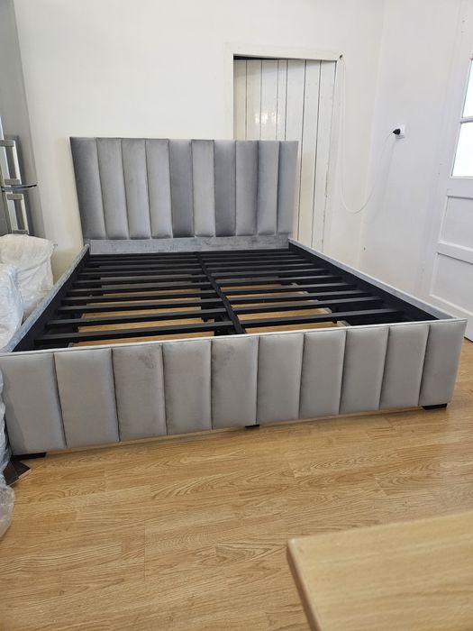 Pat/ cadru  tapitat gri 160/200