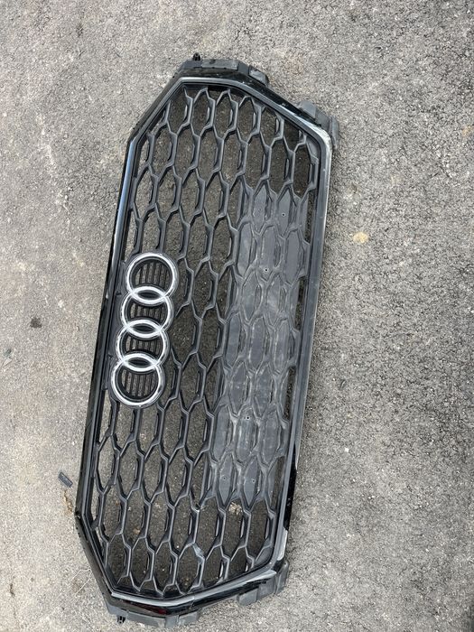 Решетка Audi Q3 2022 S-line