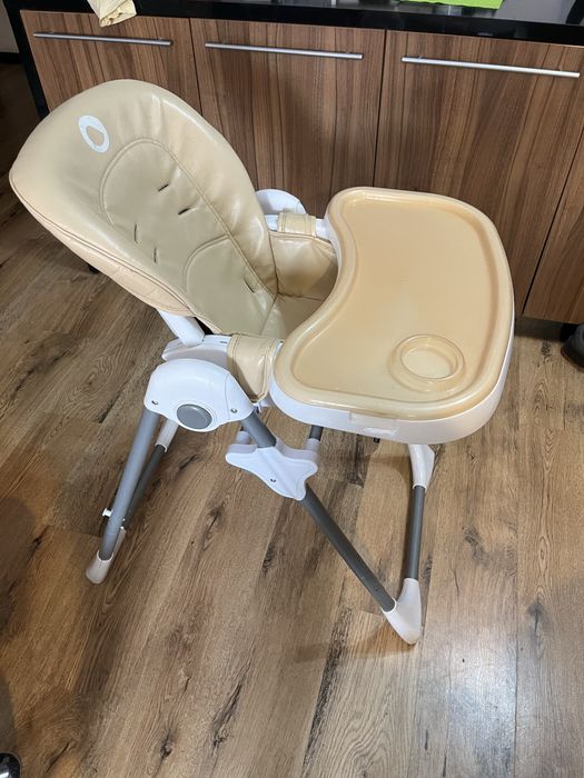 Scaun de masă pentru bebe – crem, reglabil