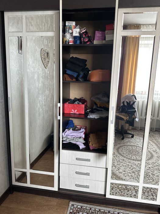 Продам шкаф в отличном состоянии