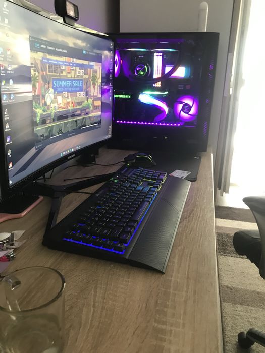 PC Gaming sau schimb cu ps 5 pro sigilat.