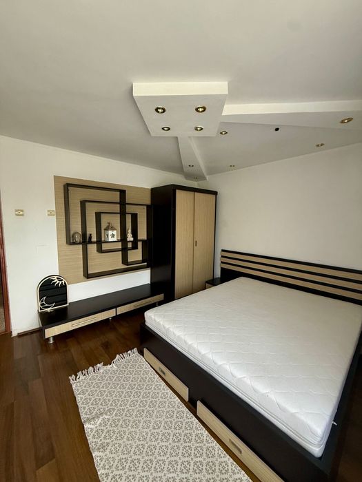 Inchiez casa cu 4 dormitoare