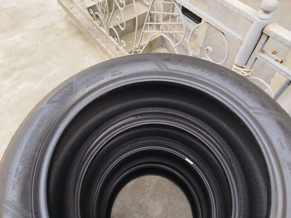 235 55 R19 Shina Good Year