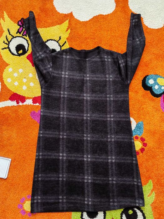 дамска рокля с дълъг ръкав