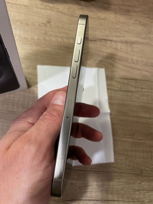 iPhone 15 pro max Natural Titanium като нов